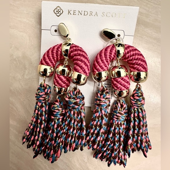 Kendra Scott large earring. Not heavy. New with duster. - Picture 1 of 3
